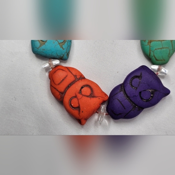 Owl  Howlite Colores Owl Stretch Bracelet - Picture 5 of 5